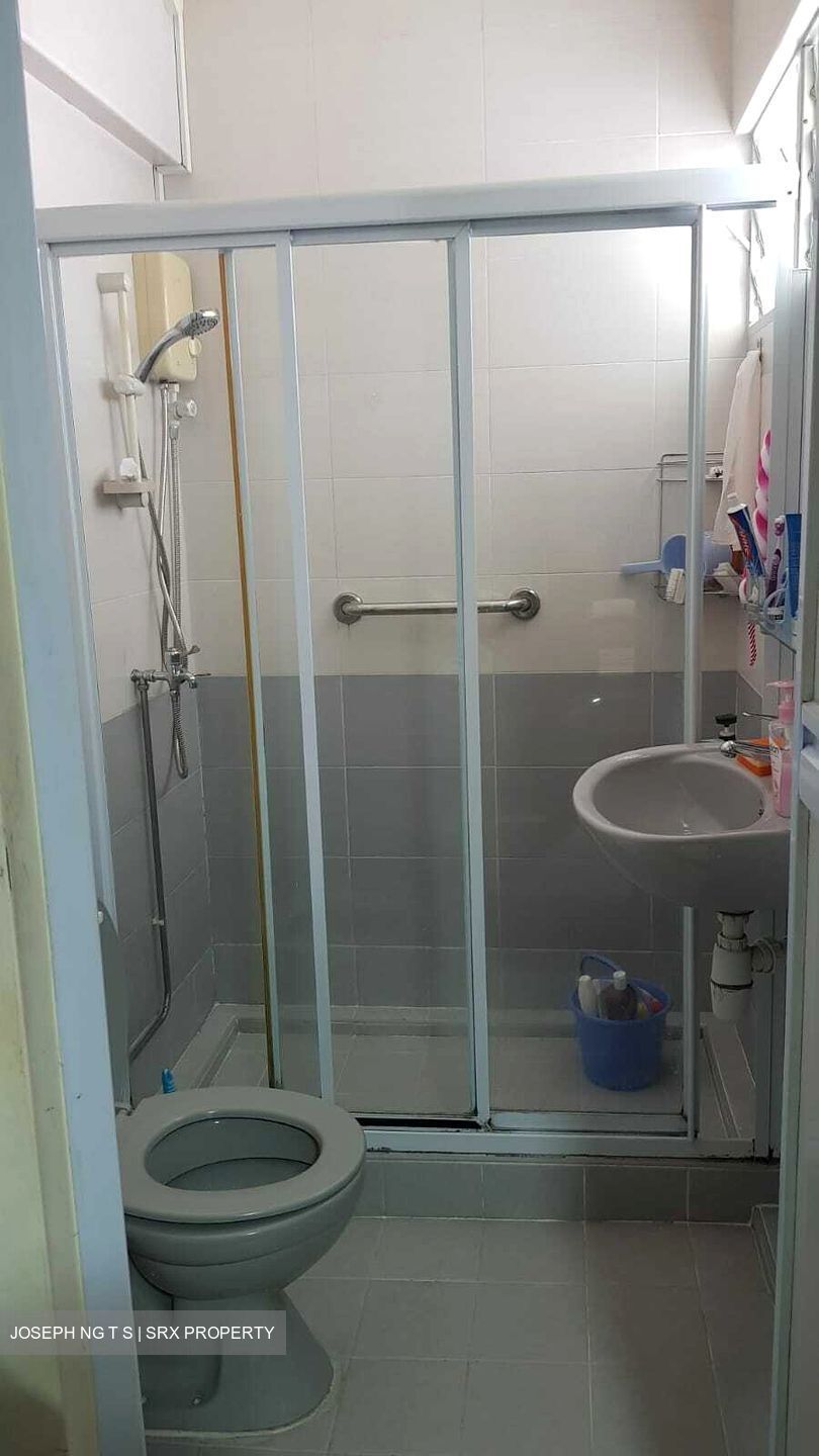 Blk 242 Yishun Ring Road (Yishun), HDB 4 Rooms #556975951